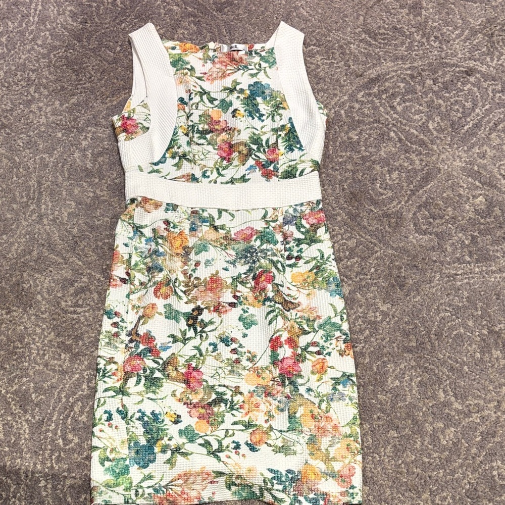 Elegant Floral Midi Dress